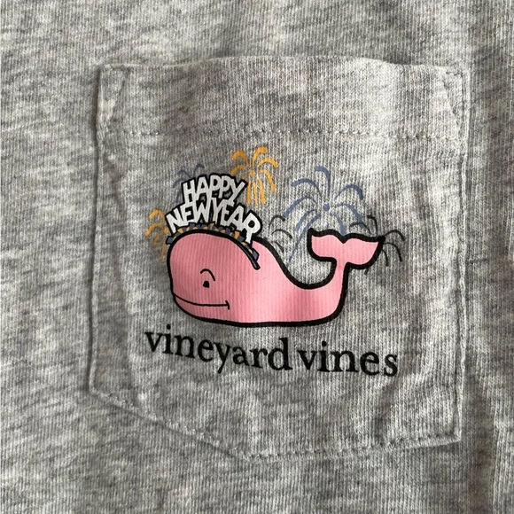 Vineyard Vines | Happy New Year Whale Long-Sleeve Pocket Tee - Picture 4 of 6
